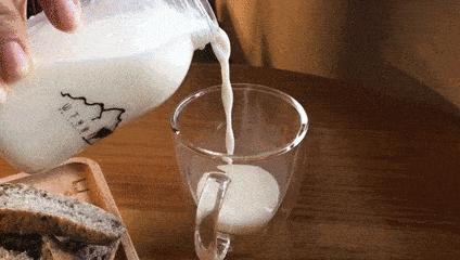 微波炉热牛奶功能怎么用_微波热牛奶怎么使用_用微波炉热牛奶方法