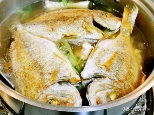 黄豆煮鱼怎么煮_新鲜黄豆煮鱼好吃又简单的做法_黄豆炖鱼怎么做