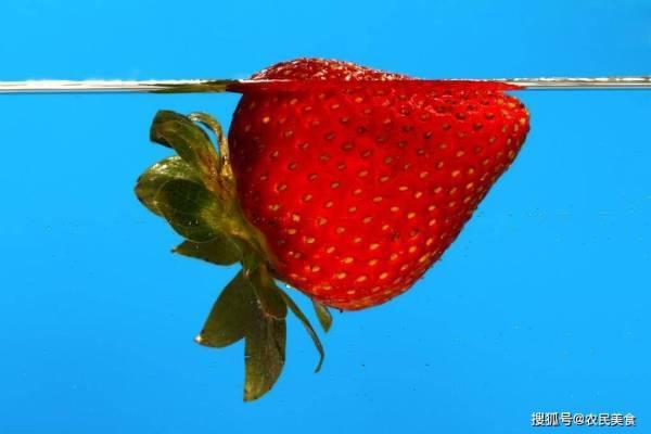 清洗草莓的办法_清洗草莓方法图片_草莓清洗方法