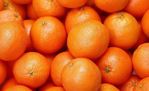 盐水煮橙子怎么煮_盐煮橙子功效与作用_盐水煮橙子的攻效及做法