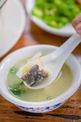 三文鱼豆腐汤的做法窍门窍门_三文鱼豆腐汤怎么做好吃_豆腐三文鱼汤的做法