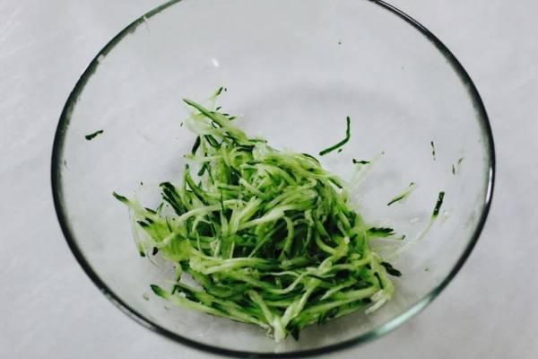 豌豆橄榄菜做法视频_橄榄豆的做法_橄榄菜豌豆的做法