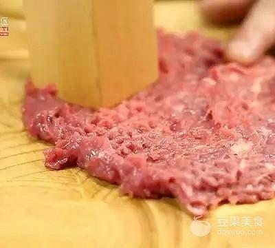 香煎牛肉扒_扒炉煎牛排技巧_法国扒煎牛柳的做法